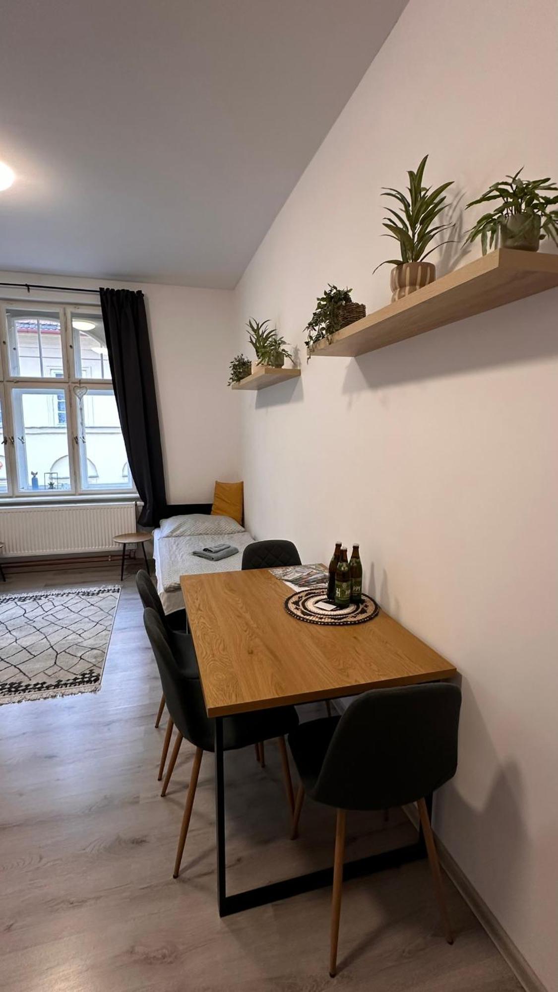 Apartmany Na Trojce Žatec Buitenkant foto